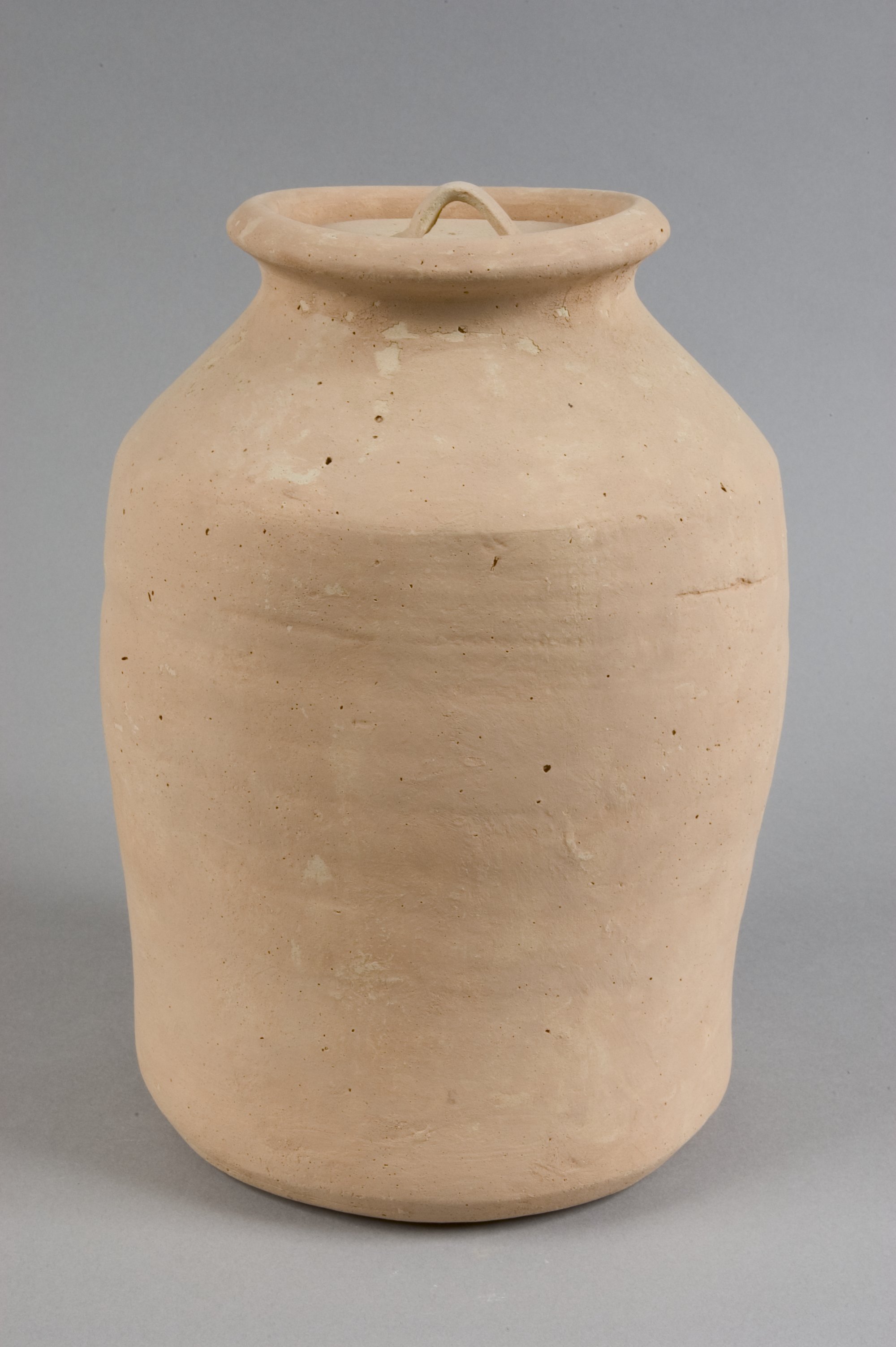 Urna cineraria de cerámica
