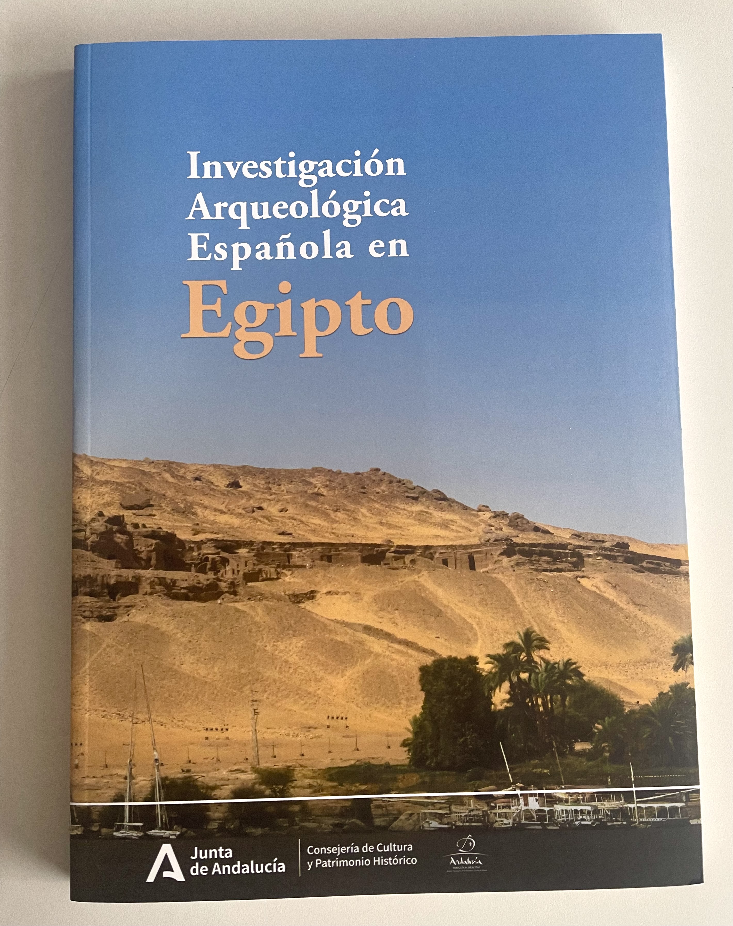 Cubierta de la obra titulada Investigación Española en Egipto