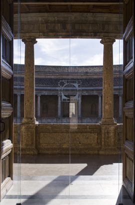Patio interior Palacio Carlos V